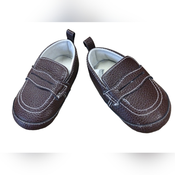 BOGO: Wee Tots Baby Loafers - Picture 1 of 6